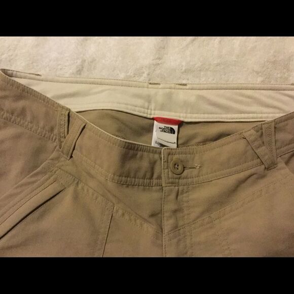 The north face women’s shorts size 10. Excellent - Picture 3 of 6